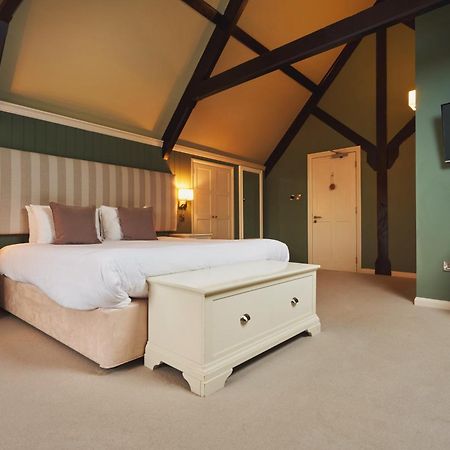 Hotel Rose And Crown Yealmpton Esterno foto