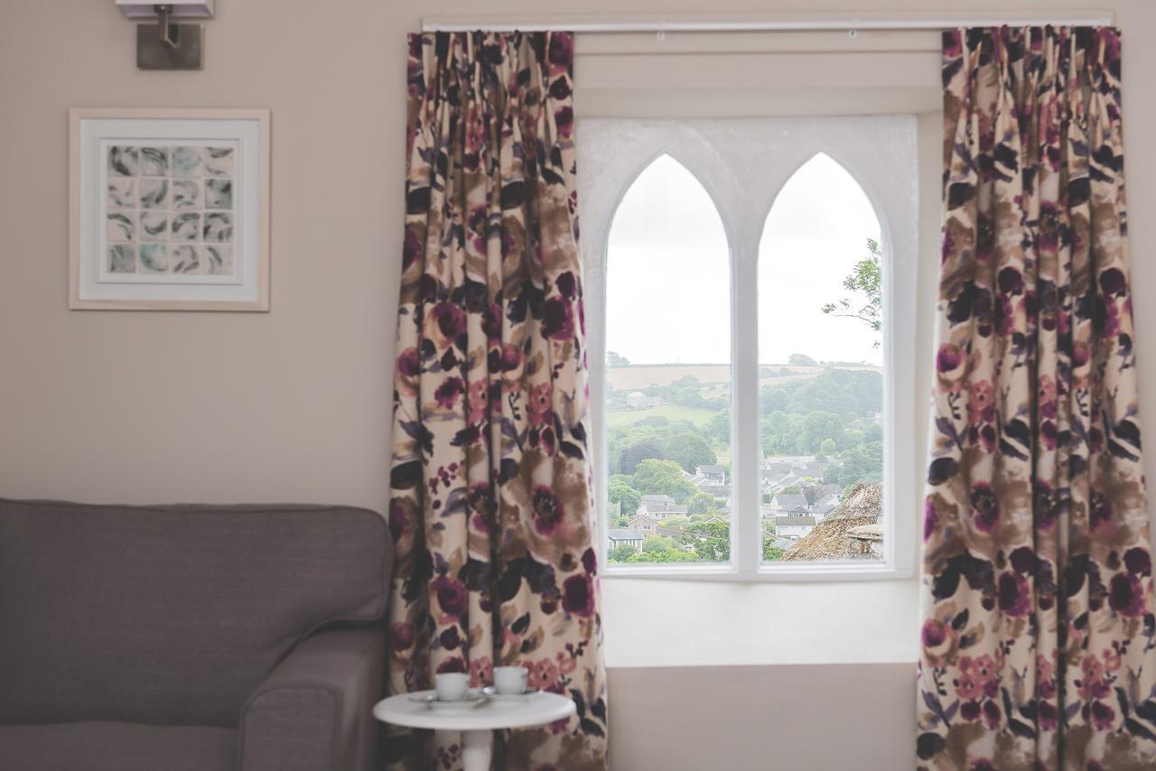 Hotel Rose And Crown Yealmpton Esterno foto